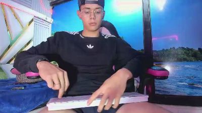 HotSlim_Boy from Colombia
