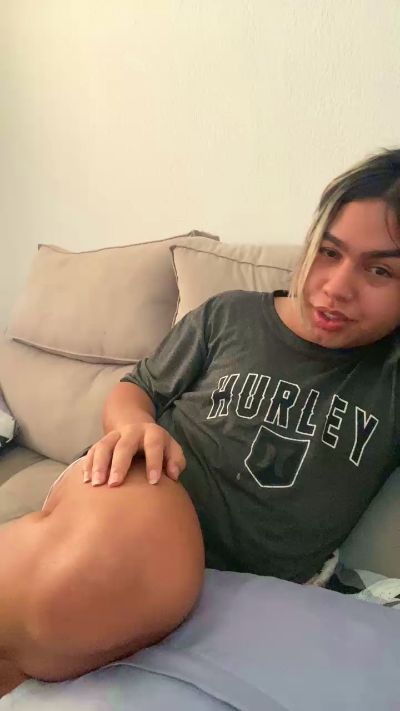 Juju6999 from Brazil