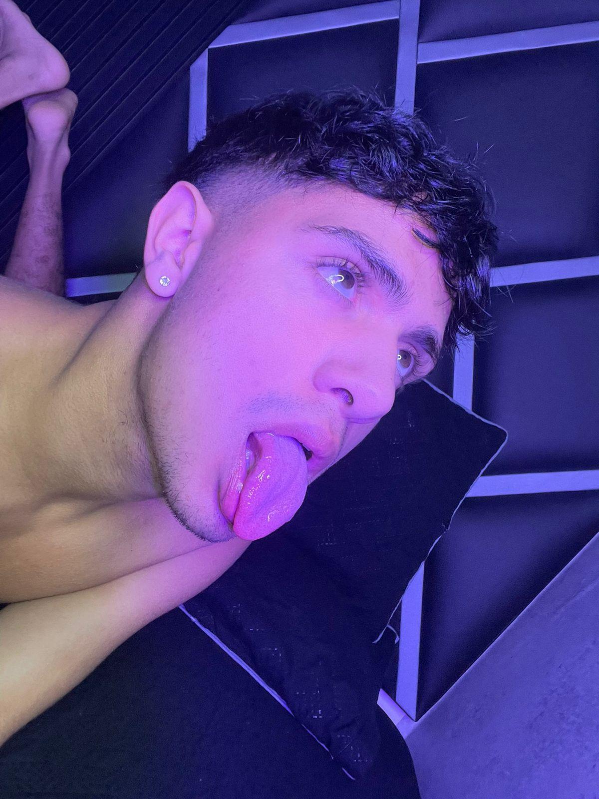 maximiliano_jam from Colombia